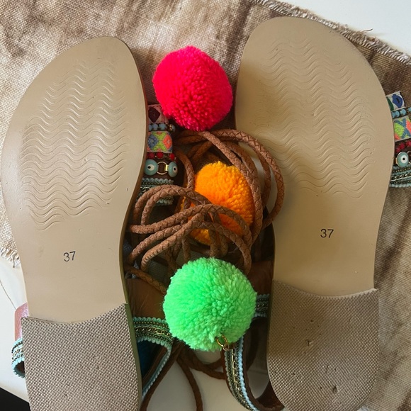 Elina Linardaki handmade Pom Pom sandals - Picture 5 of 6